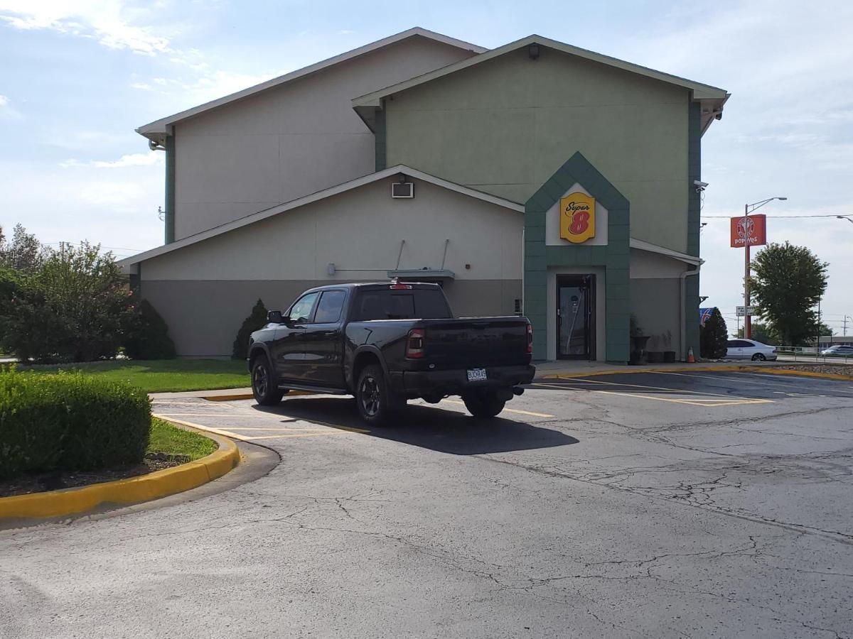 Super 8 By Wyndham Kansas City At Barry Road/Airport Ngoại thất bức ảnh
