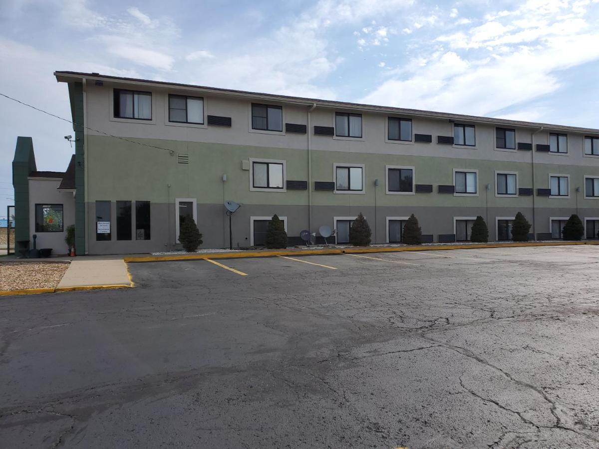 Super 8 By Wyndham Kansas City At Barry Road/Airport Ngoại thất bức ảnh