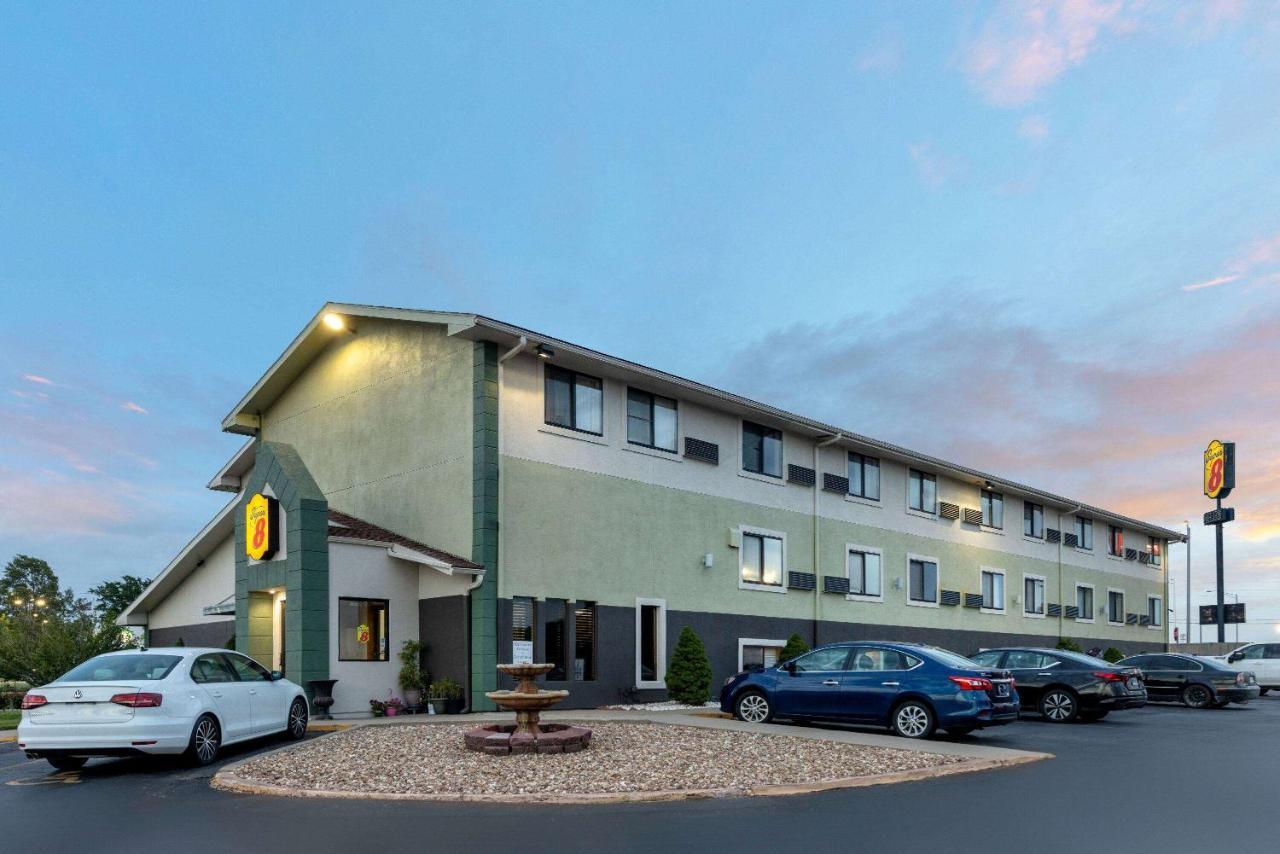 Super 8 By Wyndham Kansas City At Barry Road/Airport Ngoại thất bức ảnh