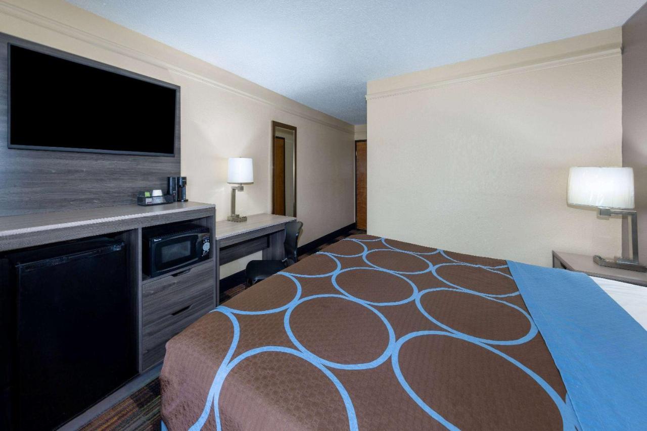 Super 8 By Wyndham Kansas City At Barry Road/Airport Ngoại thất bức ảnh