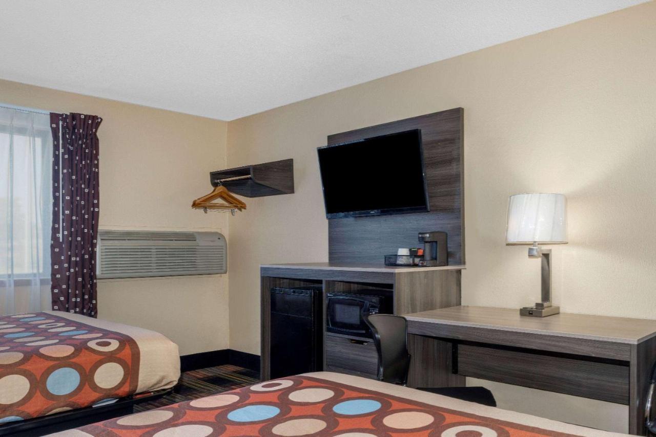 Super 8 By Wyndham Kansas City At Barry Road/Airport Ngoại thất bức ảnh