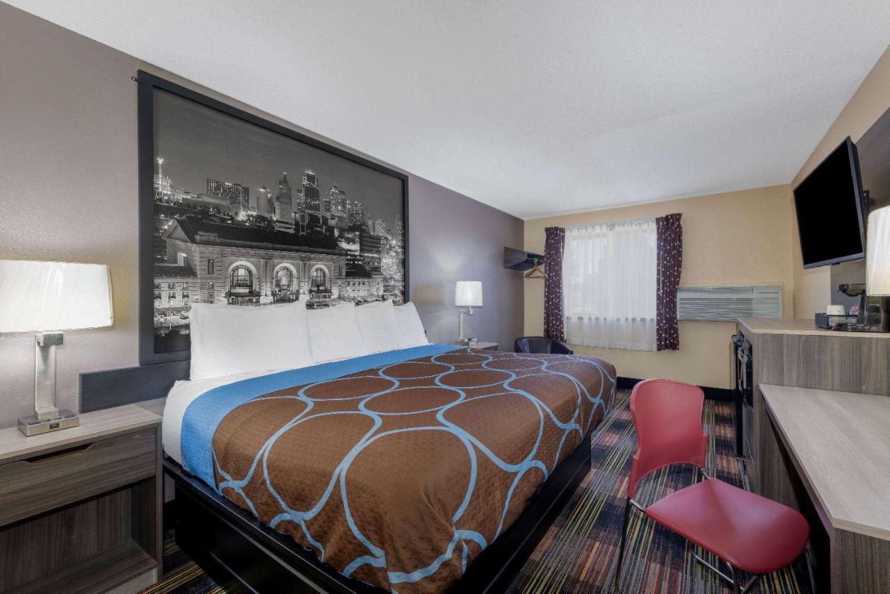 Super 8 By Wyndham Kansas City At Barry Road/Airport Ngoại thất bức ảnh