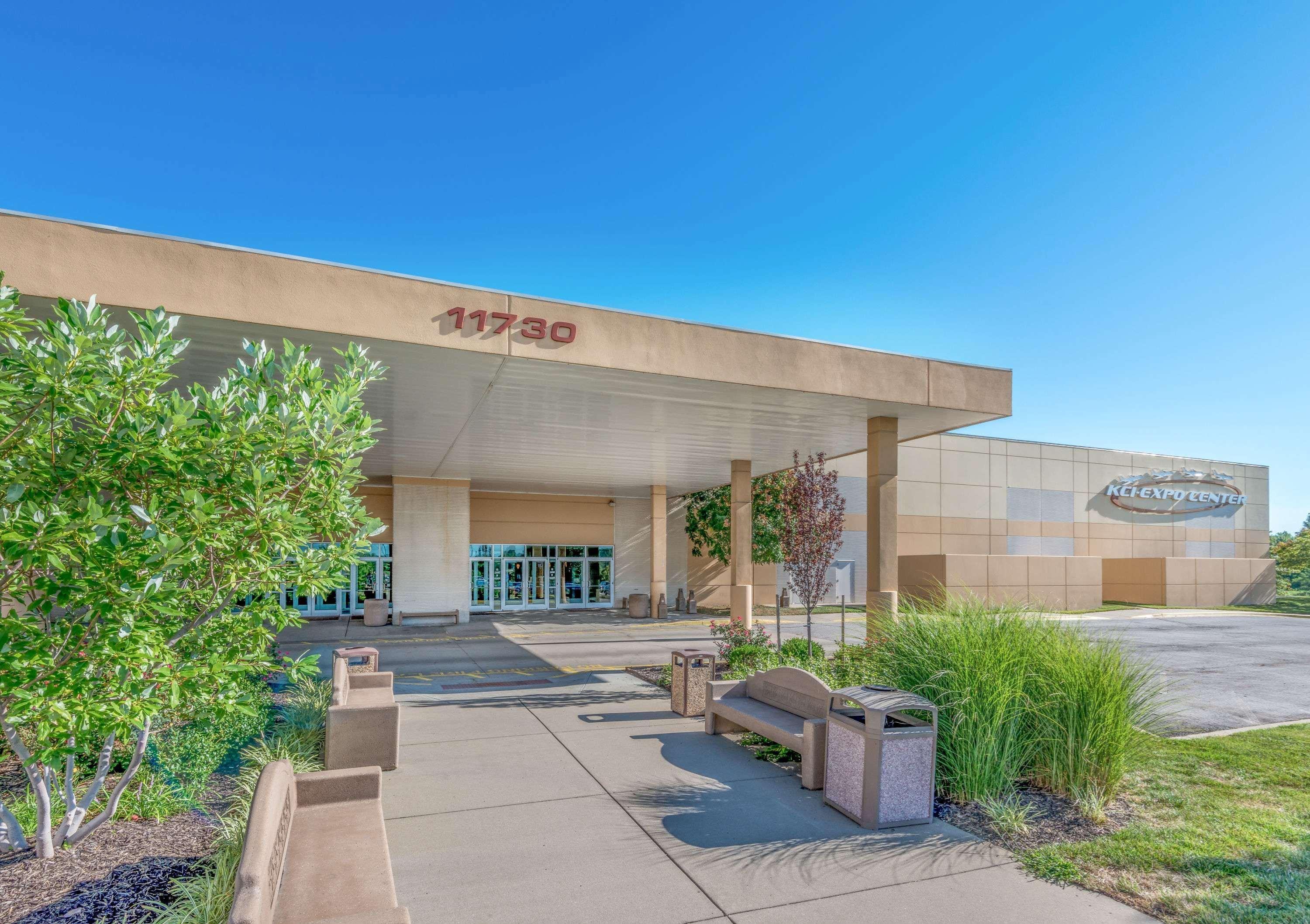 Super 8 By Wyndham Kansas City At Barry Road/Airport Ngoại thất bức ảnh