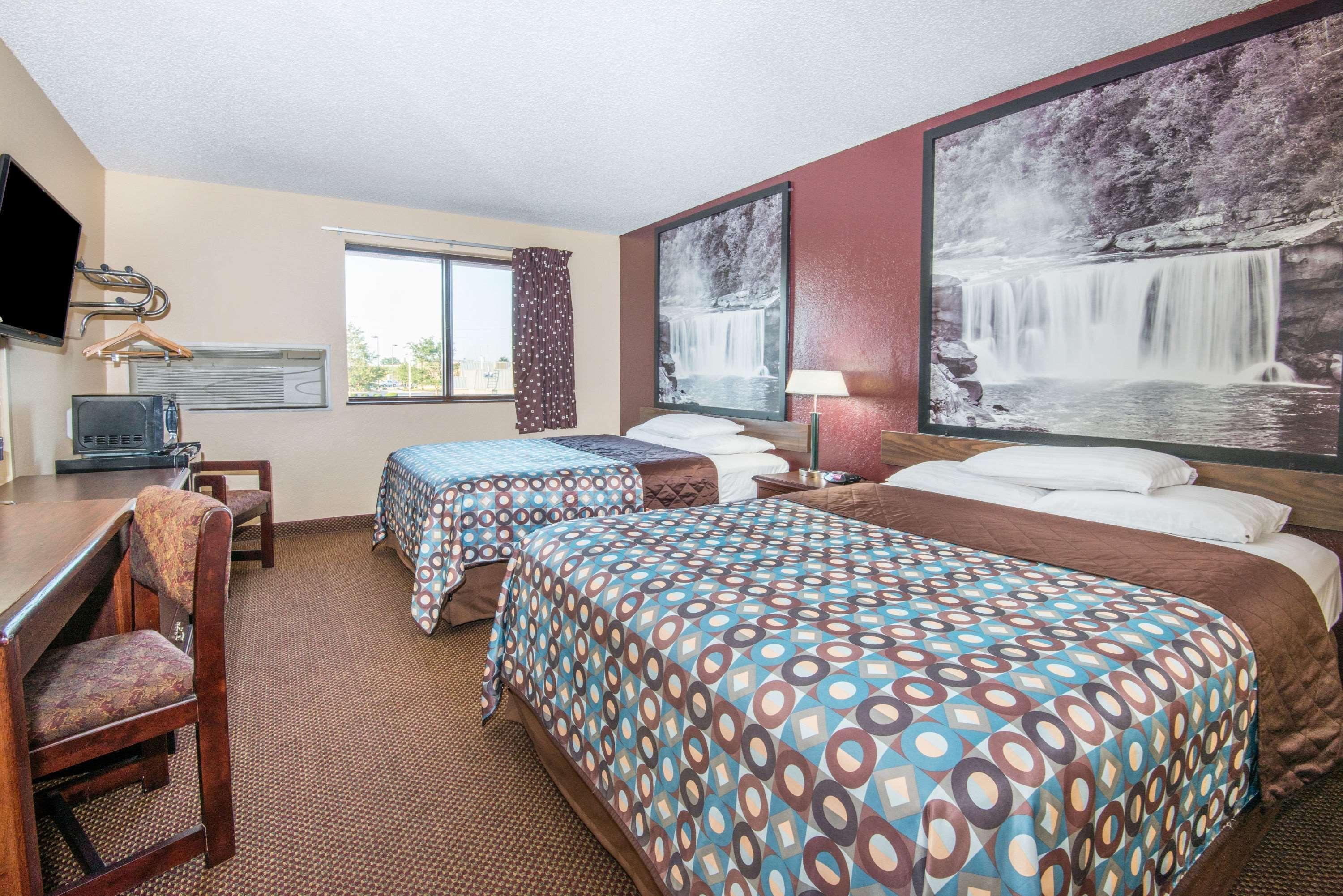 Super 8 By Wyndham Kansas City At Barry Road/Airport Ngoại thất bức ảnh