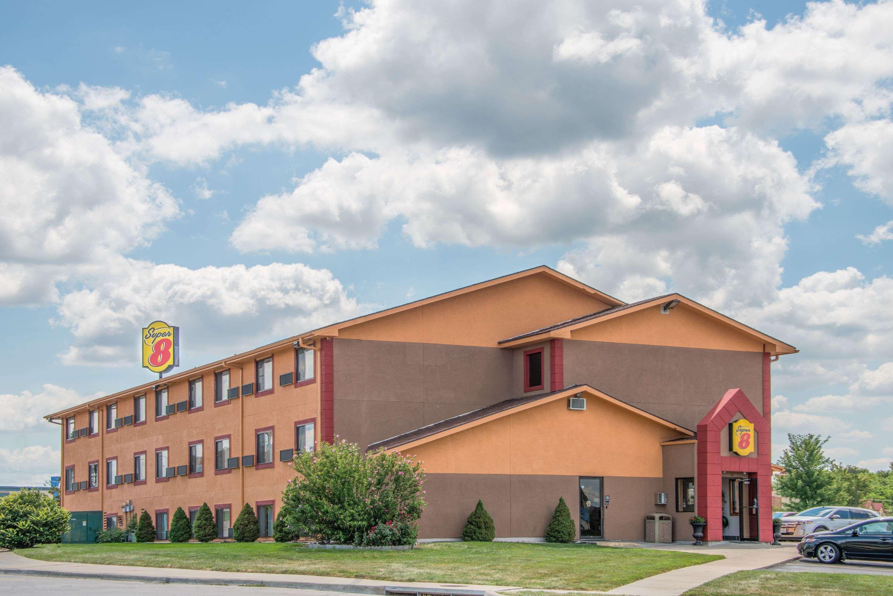 Super 8 By Wyndham Kansas City At Barry Road/Airport Ngoại thất bức ảnh
