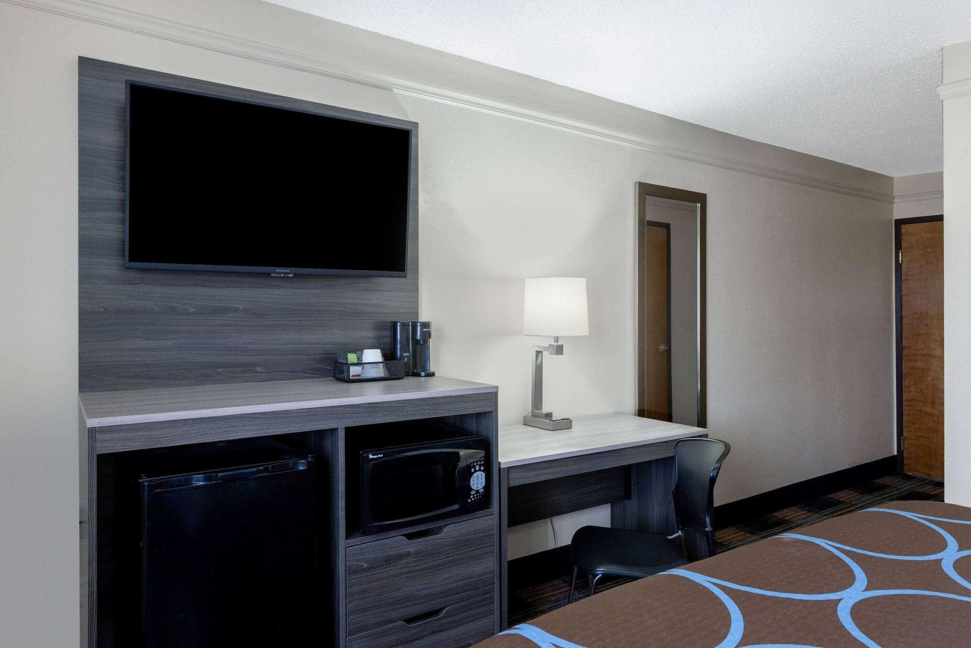 Super 8 By Wyndham Kansas City At Barry Road/Airport Ngoại thất bức ảnh