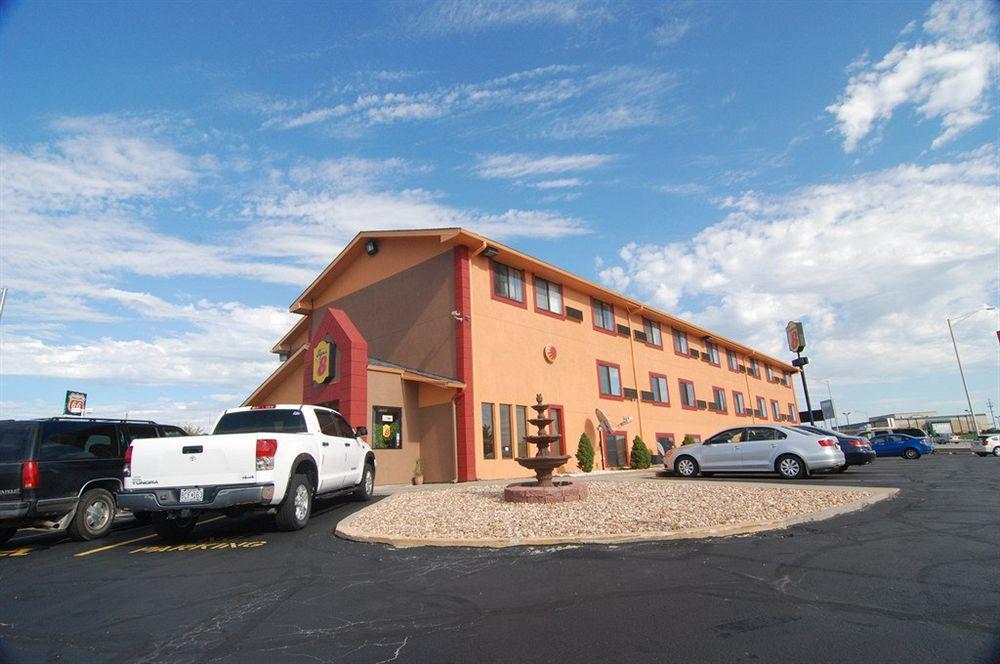 Super 8 By Wyndham Kansas City At Barry Road/Airport Ngoại thất bức ảnh